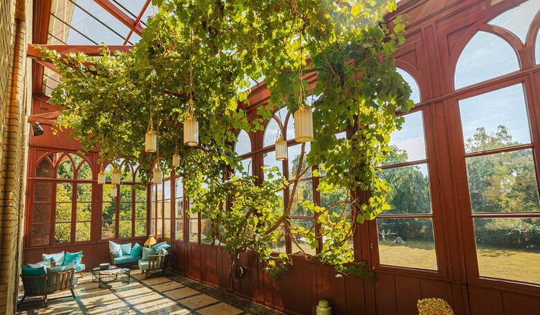 Schloss Düneck | A Historic Estate with Modern Luxury - Moorrege, Germany