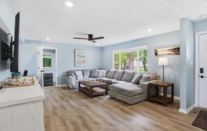 Waterfront Getaway in the Heart of Lake Ozark - Lake Ozark, Missouri