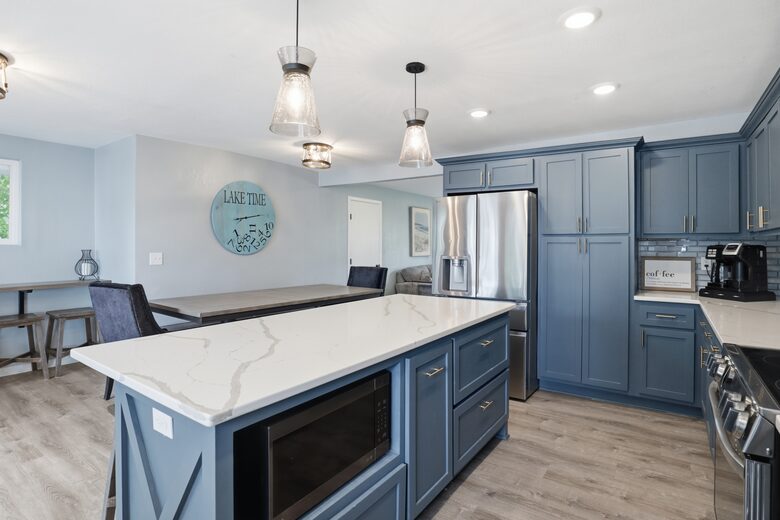 Waterfront Getaway in the Heart of Lake Ozark - Lake Ozark, Missouri