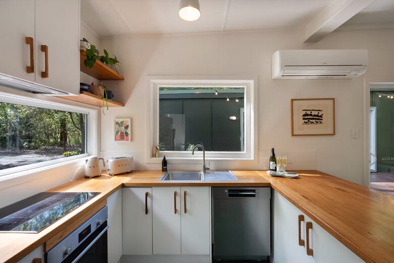 Private Nature Hideaway Minutes from Hyams Beach - Old Erowal Bay, Australia