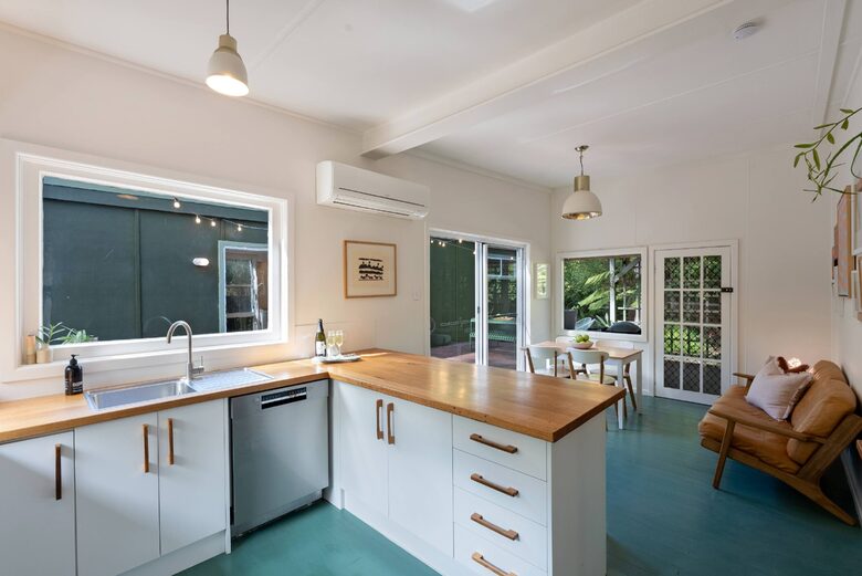 Private Nature Hideaway Minutes from Hyams Beach - Old Erowal Bay, Australia