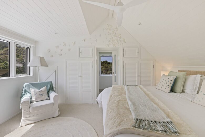Private Leigh Escape with Outdoor Living & Nature Views - Leigh, New Zealand
