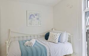 Private Leigh Escape with Outdoor Living & Nature Views - Leigh, New Zealand