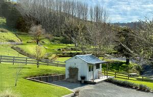 Private Leigh Escape with Outdoor Living & Nature Views - Leigh, New Zealand