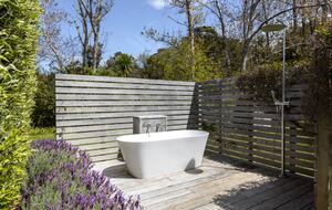 Private Leigh Escape with Outdoor Living & Nature Views - Leigh, New Zealand