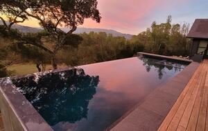 Sonoma Retreat with Infinity Pool & Oak Tree Views - Santa Rosa, California