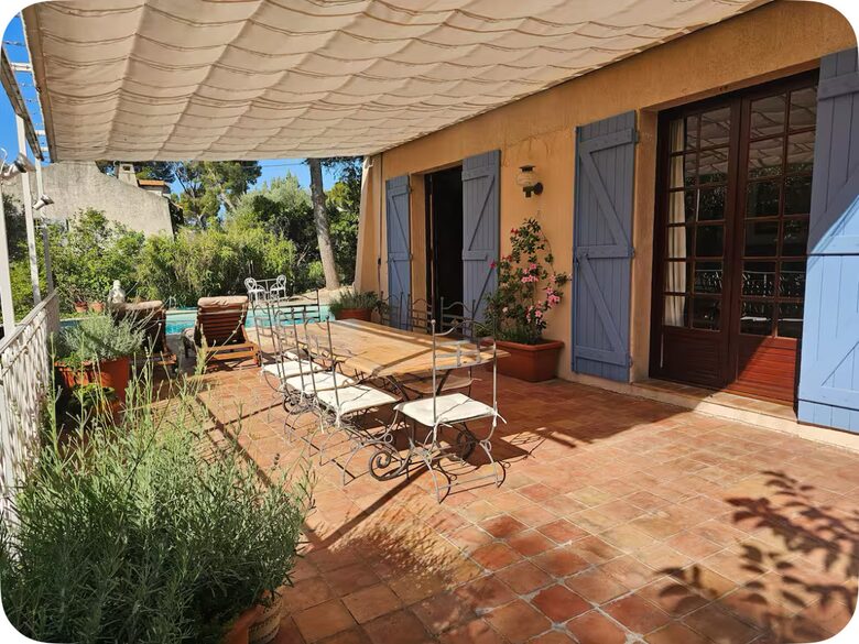 Elegant Cassis Retreat with Pool and Terraces - Cassis, France