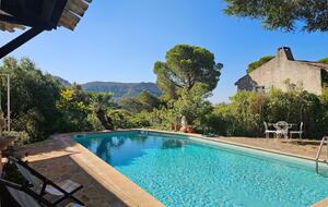 Elegant Cassis Retreat with Pool and Terraces - Cassis, France