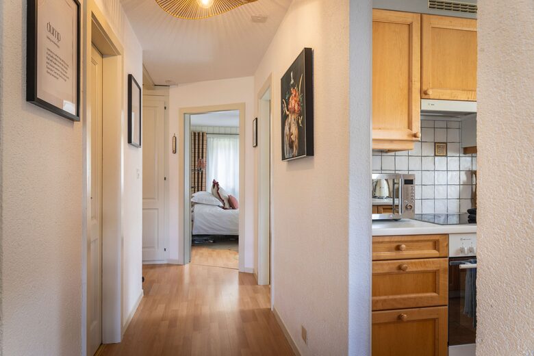 A Sun-Filled Three-Bedroom Apartment with Shared Pool and Spa - Verbier, Switzerland
