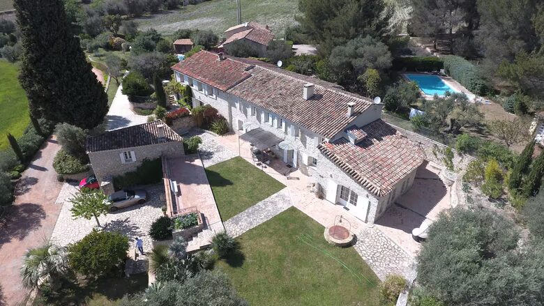 Sophisticated Provençal Home on the Côte d’Azur - Le Castellet, France