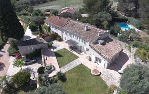 Sophisticated Provençal Home on the Côte d’Azur - Le Castellet, France