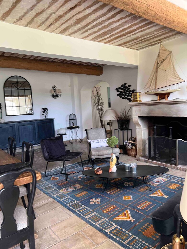 Sophisticated Provençal Home on the Côte d’Azur - Le Castellet, France
