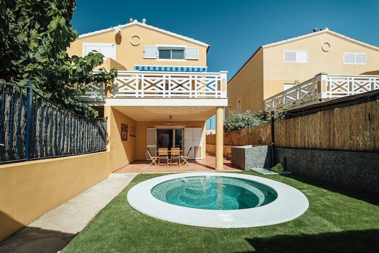 Coastal Duplex with Plunge Pool and Sea Views - Moncofa, Spain