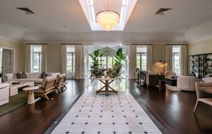 Grand Hunter Valley Estate with Vineyard & Gardens - Pokolbin, Australia