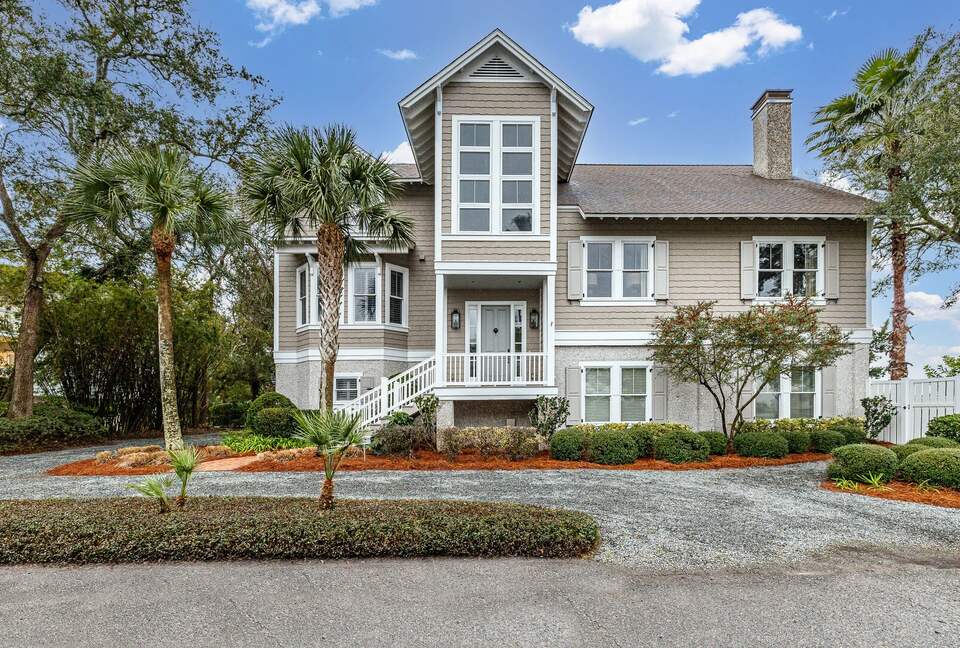 4335 7th Street- Coastal St. Simons Escape Near East Beach - St. Simons Island, Ga, Georgia