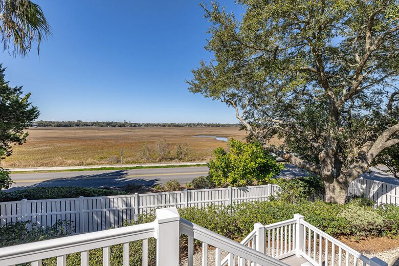 4335 7th Street- Coastal St. Simons Escape Near East Beach - St. Simons Island, Ga, Georgia