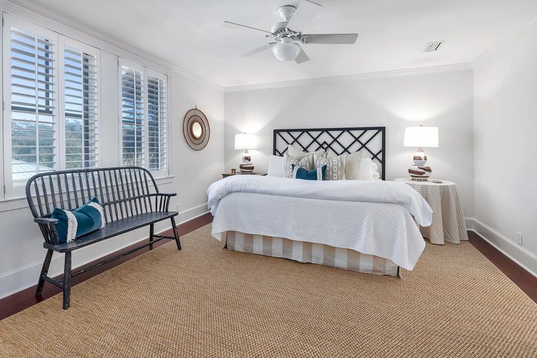 4335 7th Street- Coastal St. Simons Escape Near East Beach - St. Simons Island, Ga, Georgia