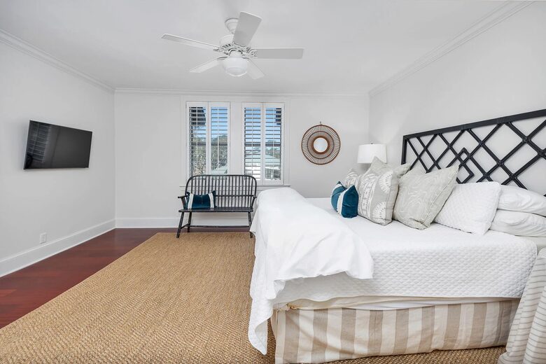 4335 7th Street- Coastal St. Simons Escape Near East Beach - St. Simons Island, Ga, Georgia