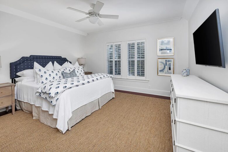 4335 7th Street- Coastal St. Simons Escape Near East Beach - St. Simons Island, Ga, Georgia