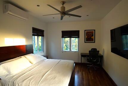 Private Mountain Retreat Overlooking Kingston & the Sea - Kingston, Jamaica