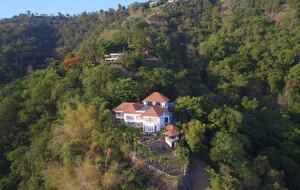 Private Mountain Retreat Overlooking Kingston & the Sea - Kingston, Jamaica