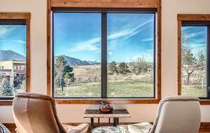 Contemporary Colorado Retreat Overlooking the Flatirons