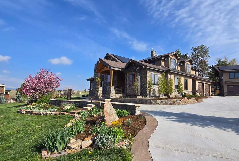 Contemporary Colorado Retreat Overlooking the Flatirons - Boulder, Colorado
