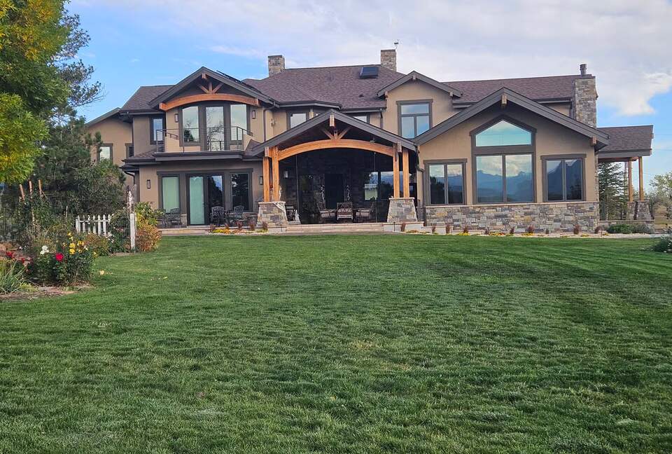 Contemporary Colorado Retreat Overlooking the Flatirons - Boulder, Colorado