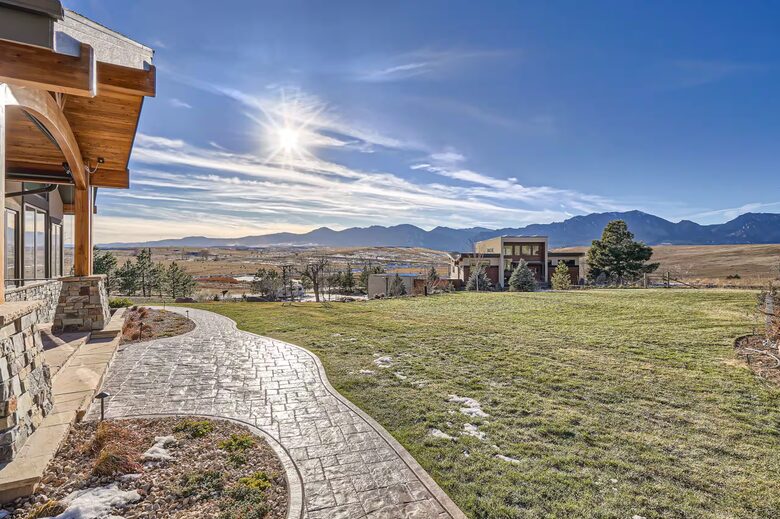 Contemporary Colorado Retreat Overlooking the Flatirons - Boulder, Colorado