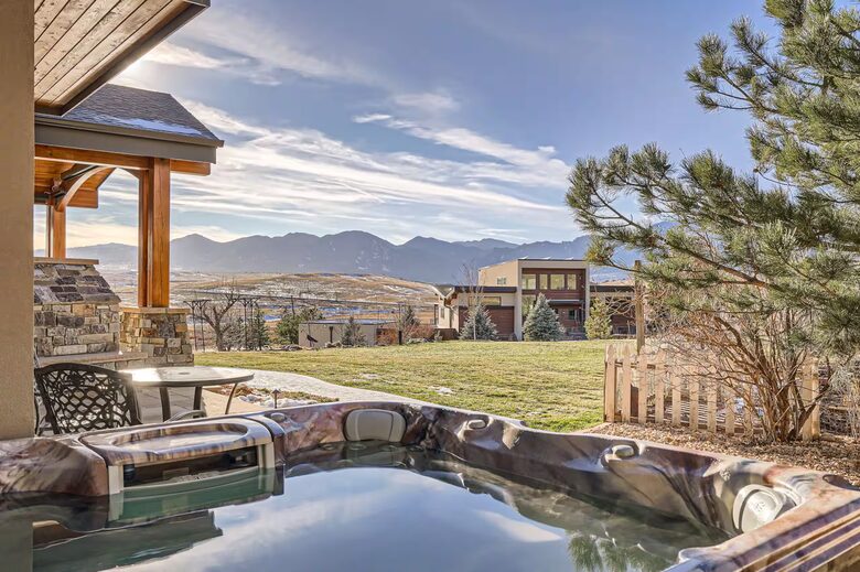 Contemporary Colorado Retreat Overlooking the Flatirons - Boulder, Colorado