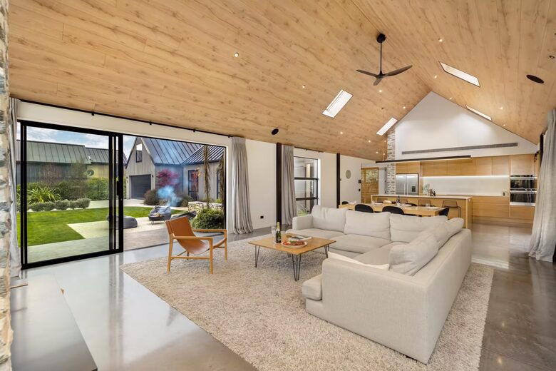 Luxury Alpine Villa Between Wānaka & Queenstown - Wānaka, New Zealand