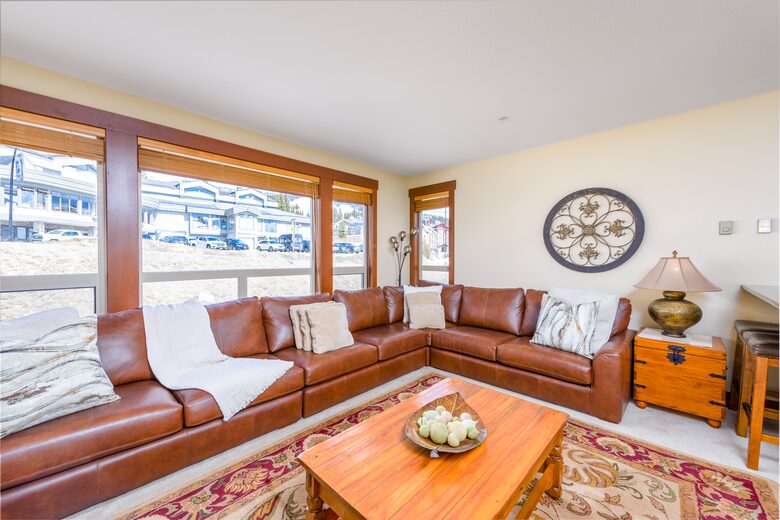 Stonegate Resort Alpine Retreat - Kelowna, Canada