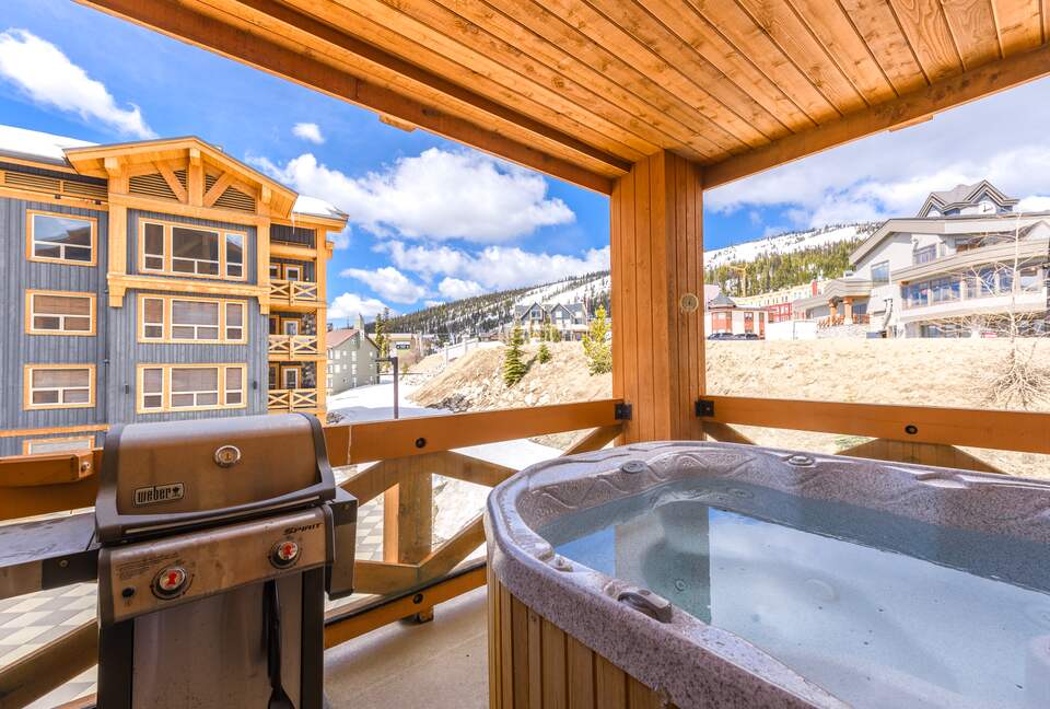 Stonegate Resort Alpine Retreat - Kelowna, Canada