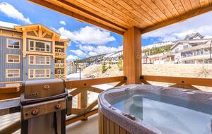 Stonegate Resort Alpine Retreat - Kelowna, Canada