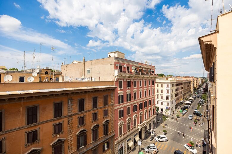 Panoramic Rooftop Residence - Rome, Italy