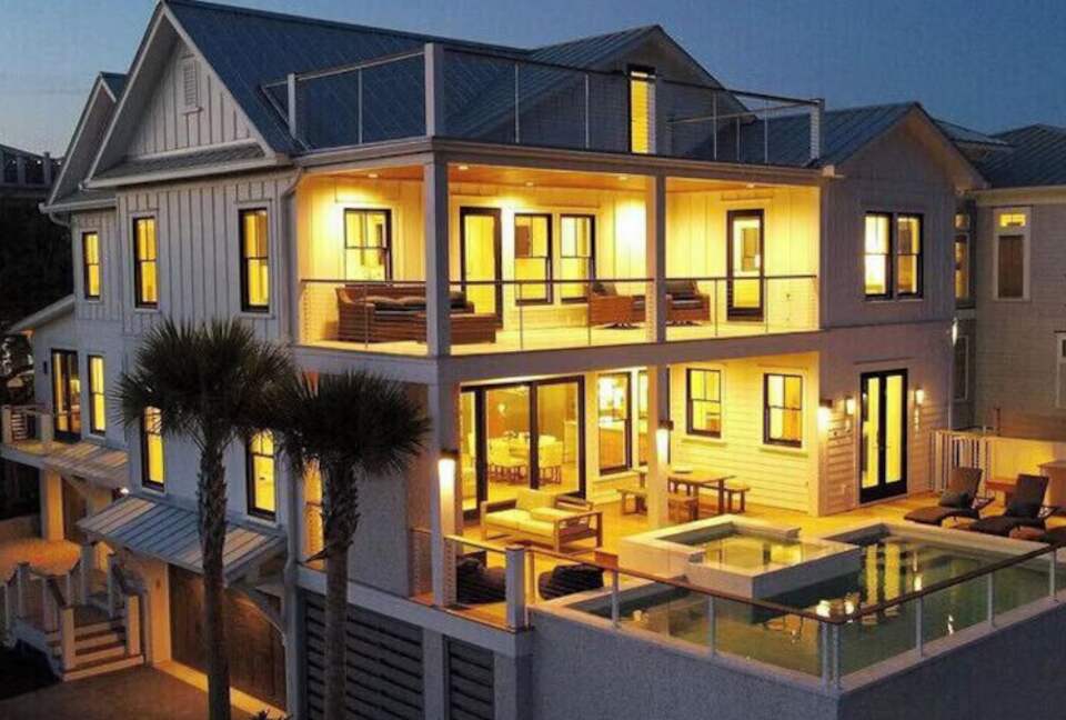 Lowcountry Designer Luxe | Elevator & Resort-Style Pool - Isle of Palms, South Carolina