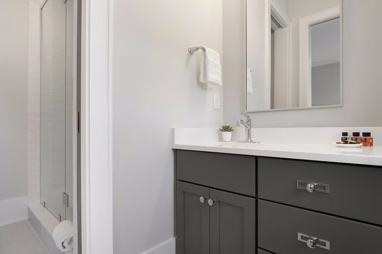 Lowcountry Designer Luxe | Elevator & Resort-Style Pool - Isle of Palms, South Carolina