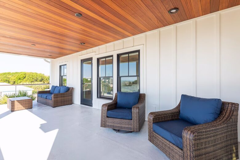 Lowcountry Designer Luxe | Elevator & Resort-Style Pool - Isle of Palms, South Carolina