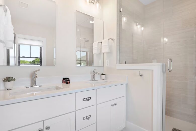 Lowcountry Designer Luxe | Elevator & Resort-Style Pool - Isle of Palms, South Carolina