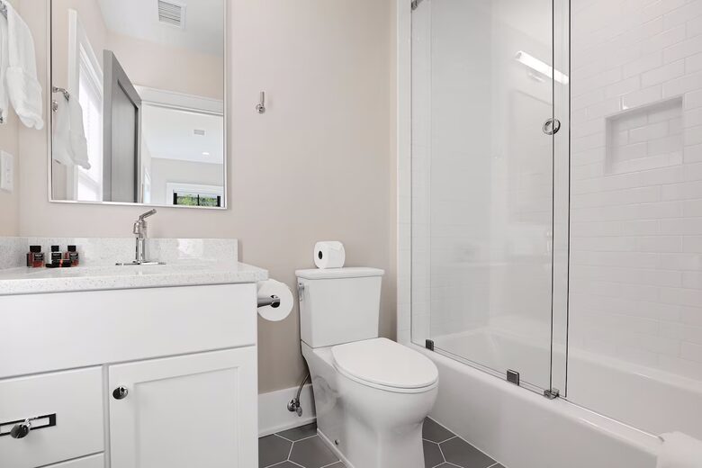 Lowcountry Designer Luxe | Elevator & Resort-Style Pool - Isle of Palms, South Carolina