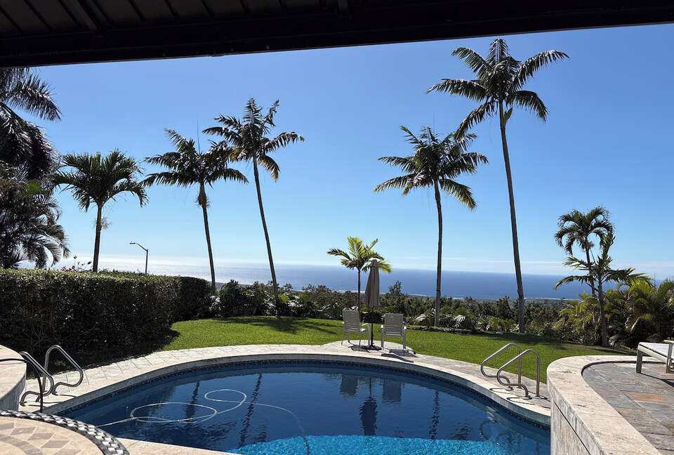 Big Island Retreat with Panoramic Pacific Views & Sauna - Kailua Kona, Hawaii