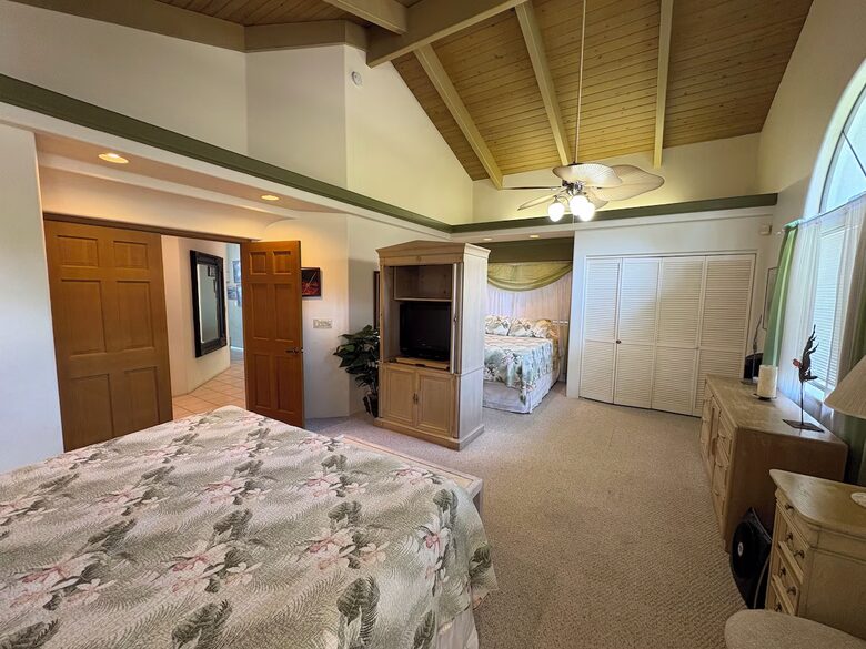 Big Island Retreat with Panoramic Pacific Views & Sauna - Kailua Kona, Hawaii
