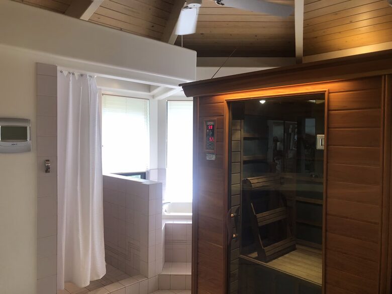 Big Island Retreat with Panoramic Pacific Views & Sauna - Kailua Kona, Hawaii