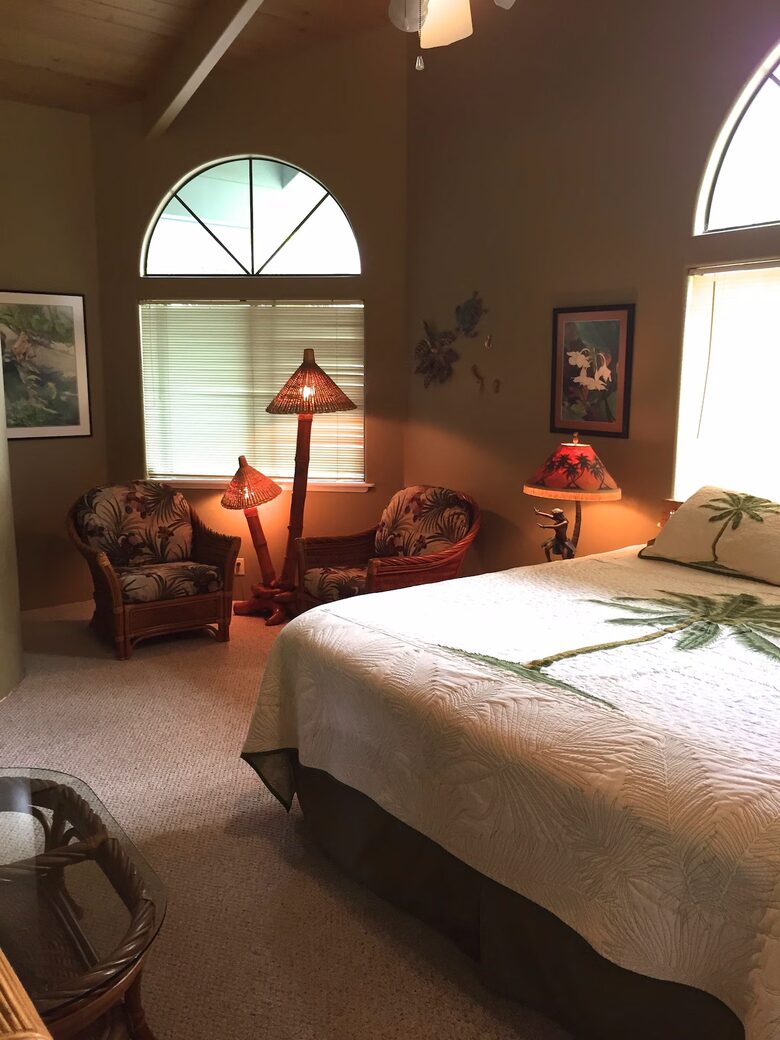 Big Island Retreat with Panoramic Pacific Views & Sauna - Kailua Kona, Hawaii