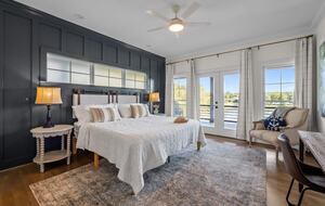Acorn Landing Lakefront Retreat on Hyco Lake - Semora, North Carolina