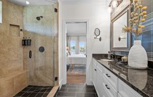 Acorn Landing Lakefront Retreat on Hyco Lake - Semora, North Carolina