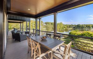 Acorn Landing Lakefront Retreat on Hyco Lake - Semora, North Carolina