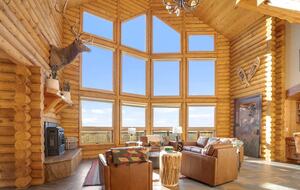Grand Mesa Mountain Retreat with Hot Tub & Panoramic Views - Mesa, Colorado