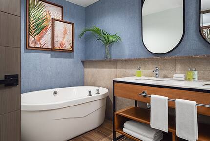 Vidanta Nuevo Vallarta - DeLuxxe at The Grand Mayan Junior Suite - Nuevo Vallarta, Mexico