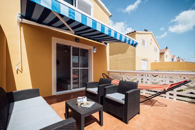 Coastal Duplex with Plunge Pool and Sea Views - Moncofa, Spain